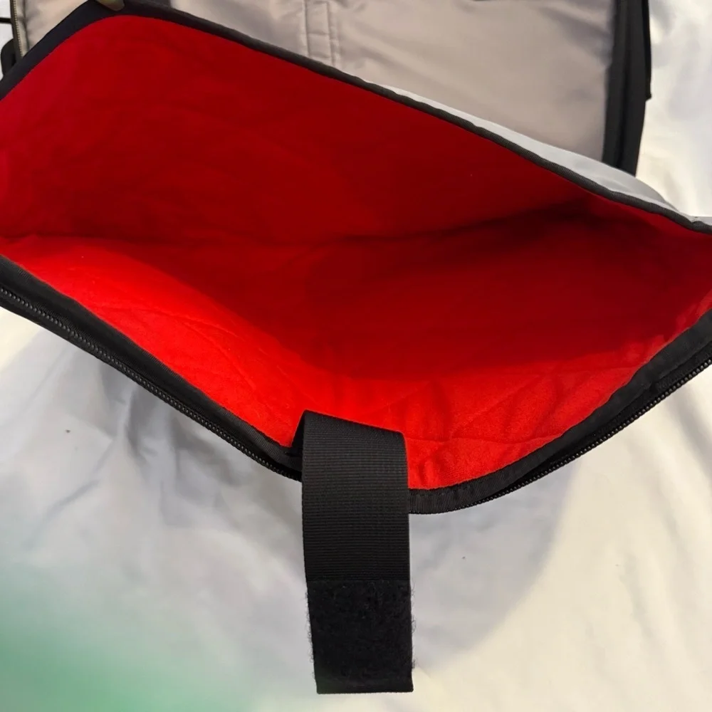 Like New Rare Vintage Timbuk2 Messenger Style Commuter Bag